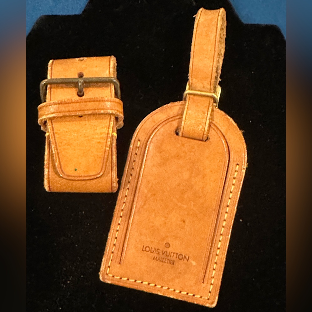 Louis Vuitton Malletier Luggage Tag & Poignet Set